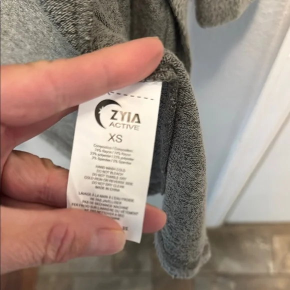 ZYIA Heather Gray Women's Cardigan Sweater - Picture 2 of 3